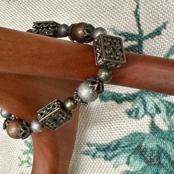 Vintage Brighton Scroll and Heavy Pearled Bracelet Clasp Silver Tone - Picture 5 of 7